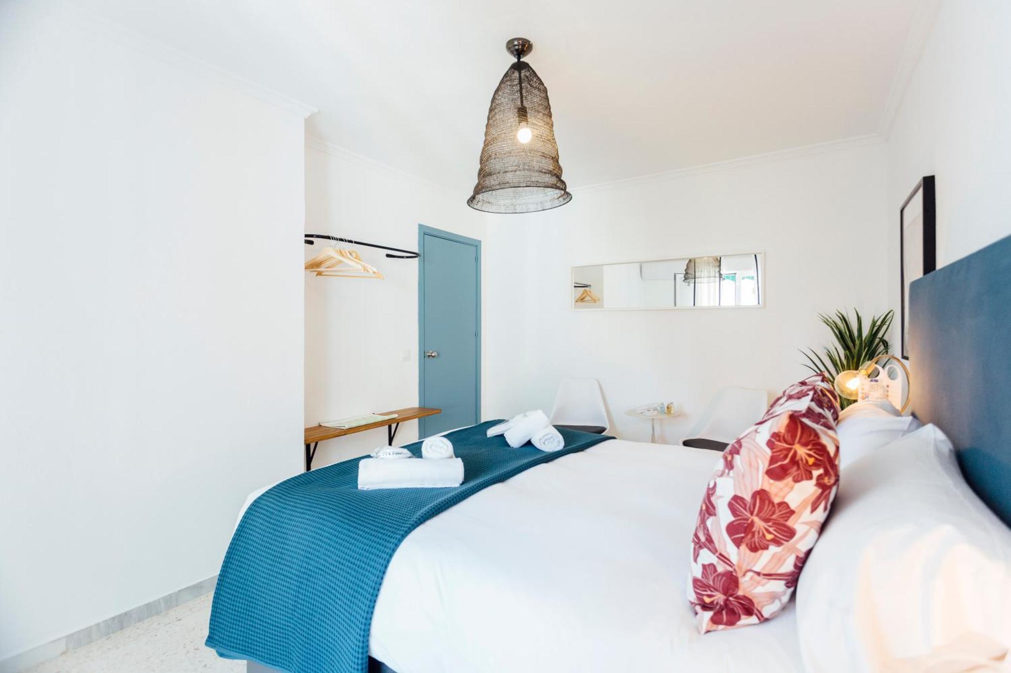 Stunning And Colorful- 4Bd 2Bth- Santa Cruz Apartment Seville Luaran gambar